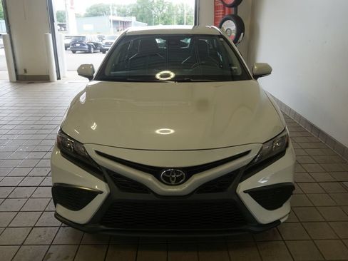 Used 2024 Toyota Camry SE FWD image 12