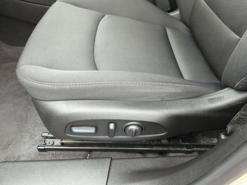 Used 2024 Chevrolet Malibu LT image 29