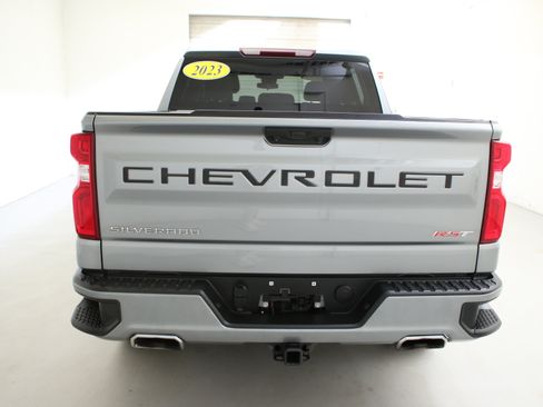 Used 2023 Chevrolet Silverado 1500 RST w/ Z71 Off-Road Package AWD/4WD image 9