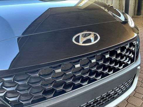 Used 2023 Hyundai Kona SE image 31