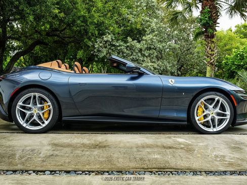 Used 2026 Ferrari Roma Spider RWD image 9