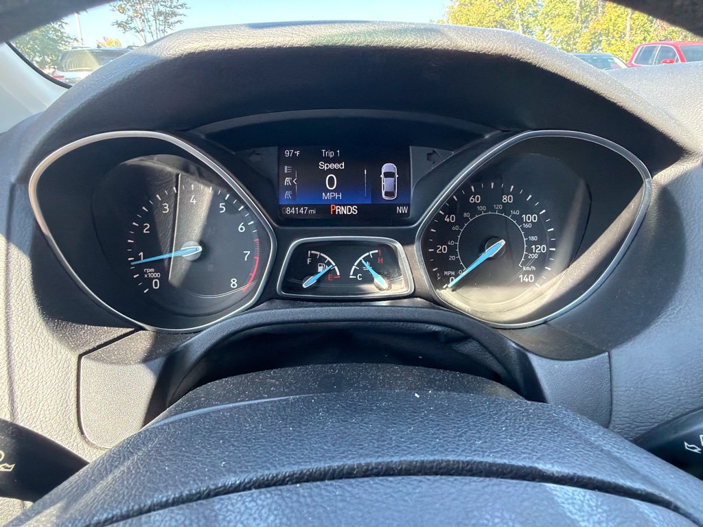 Used 2018 Ford Focus SEL FWD image 12
