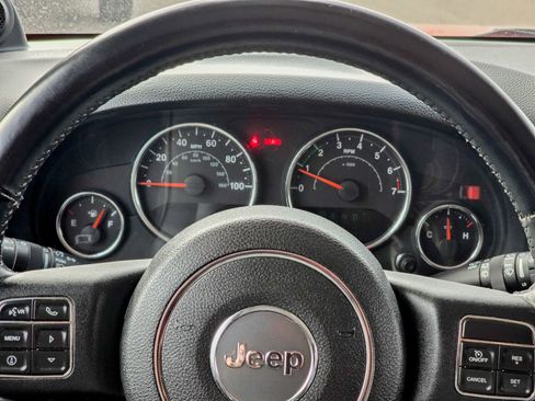 Used 2014 Jeep Wrangler Unlimited Sahara w/ Max Tow Package image 33