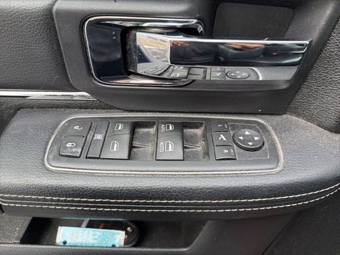 Used 2015 RAM 1500 Laramie w/ Convenience Group image 21