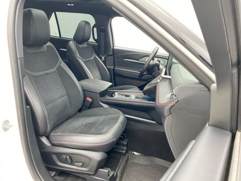 Used 2025 Ford Explorer ST w/ Sun And Sound Package AWD/4WD image 24