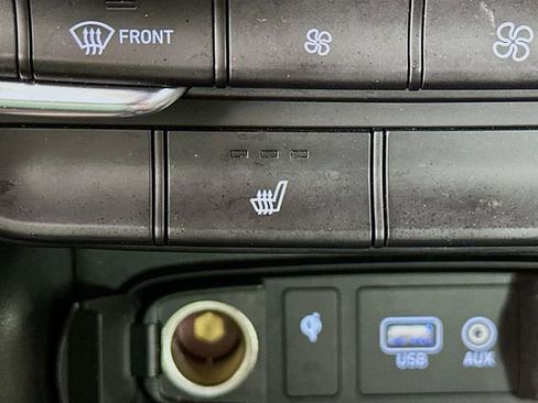 Used 2020 Hyundai Santa Fe SEL w/ Convenience + Premium Package image 20