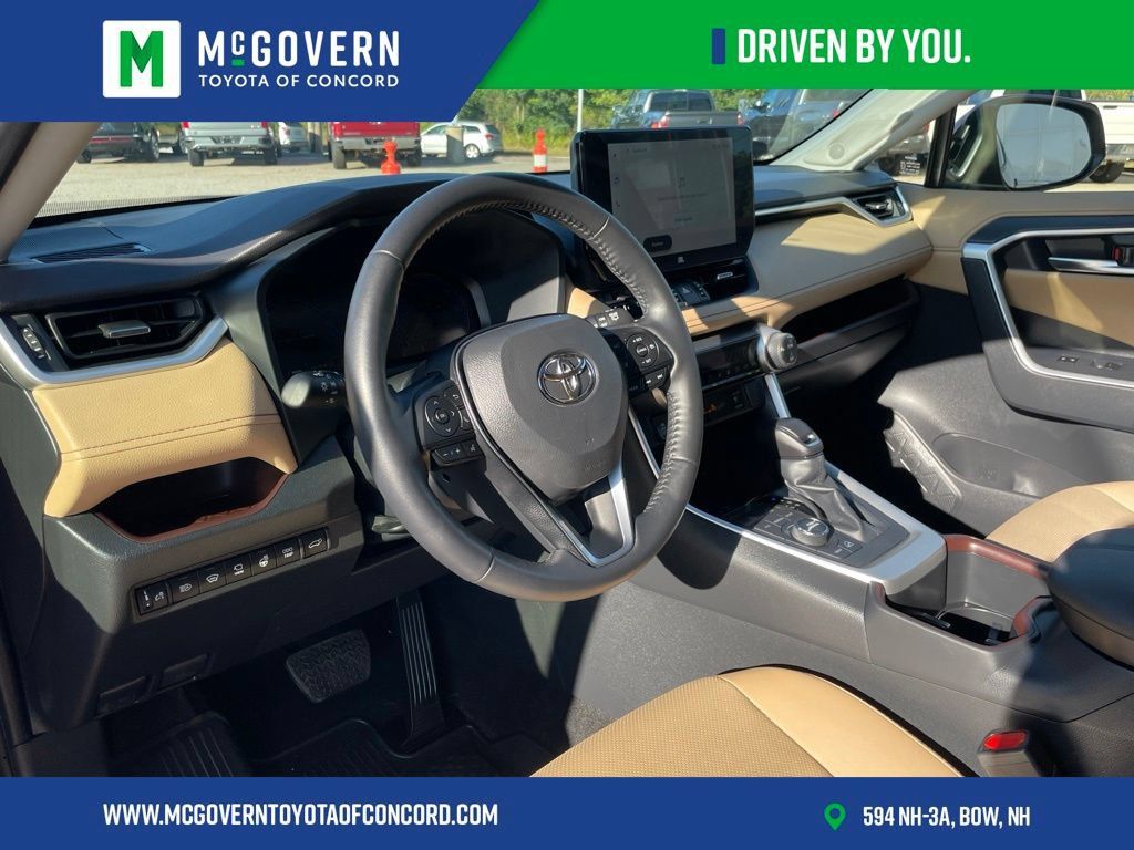Used 2025 Toyota RAV4 Limited w/ Advanced Technology Package AWD/4WD image 11