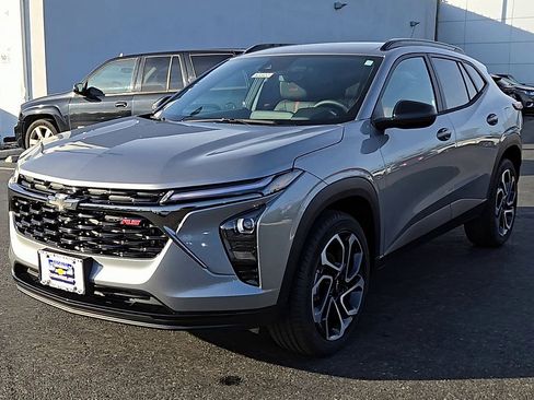 New 2026 Chevrolet Trax RS image 8