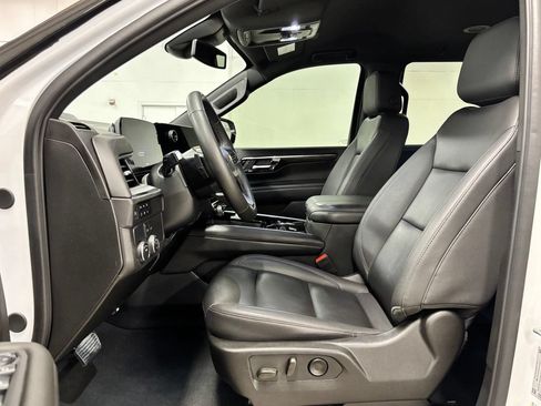 Used 2025 Chevrolet Tahoe LT w/ Comfort Package RWD image 17