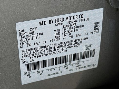 Used 2024 Ford Explorer XLT image 32