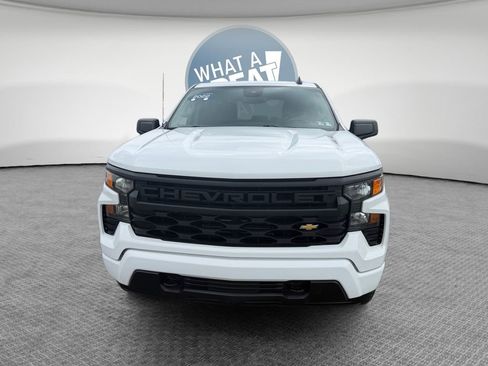 Certified 2022 Chevrolet Silverado 1500 Custom AWD/4WD image 9