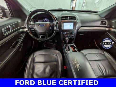 Certified 2018 Ford Explorer XLT w/ Equipment Group 202A image 11