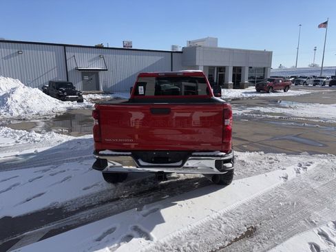 Used 2022 Chevrolet Silverado 2500 W/T w/ WT Convenience Package image 5