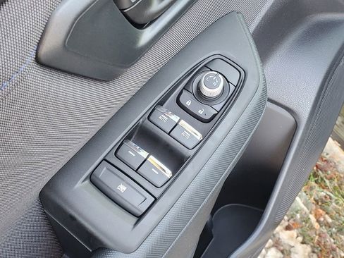 Used 2026 Subaru Forester Premium AWD/4WD image 7