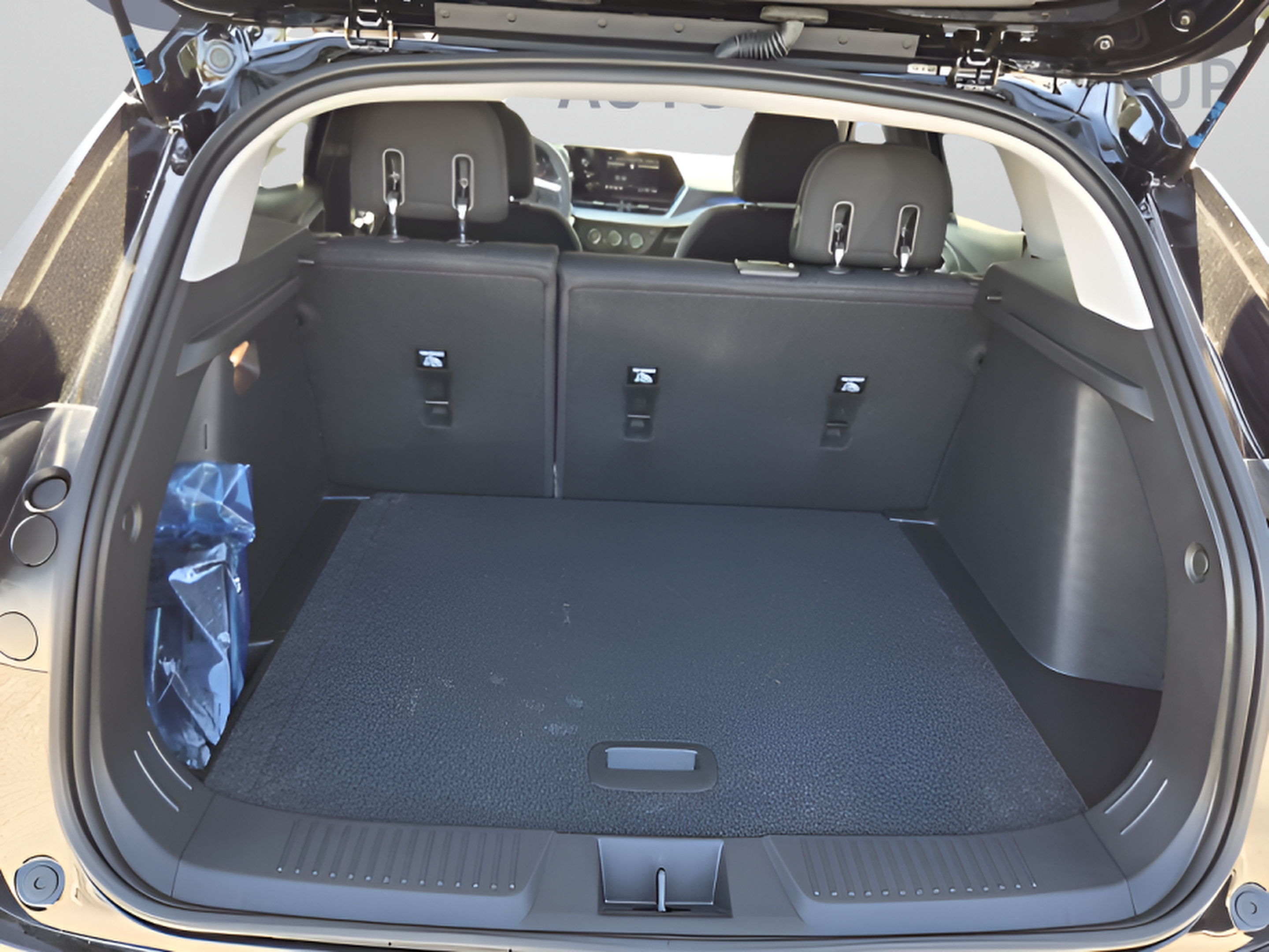 New 2026 Chevrolet Trax LS w/ LS Convenience Package FWD image 14