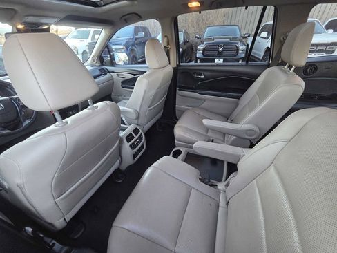 Used 2018 Honda Pilot Elite image 22