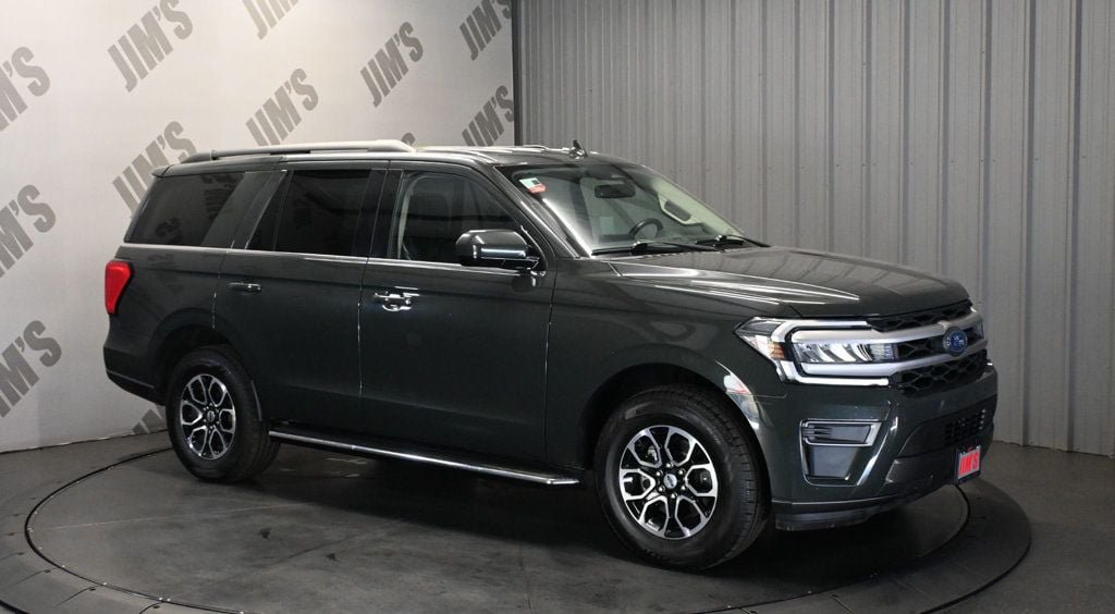 Used 2023 Ford Expedition XLT RWD image 7