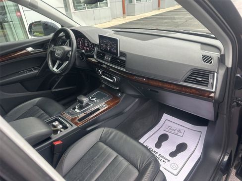 Used 2018 Audi Q5 2.0T Premium Plus w/ Premium Plus Package AWD/4WD image 10