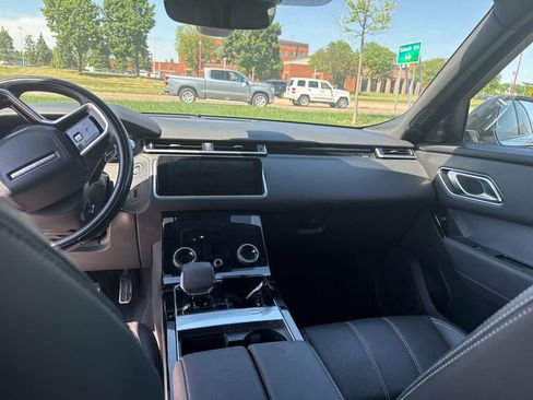 Used 2022 Land Rover Range Rover Velar R-Dynamic S AWD/4WD image 10