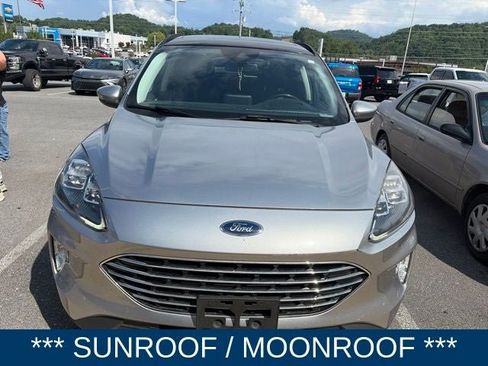 Used 2021 Ford Escape Titanium w/ Titanium Elite Package AWD/4WD image 2