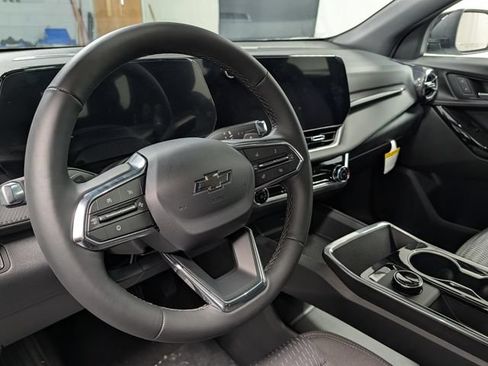 New 2026 Chevrolet Equinox LT w/ Midnight Edition FWD image 16