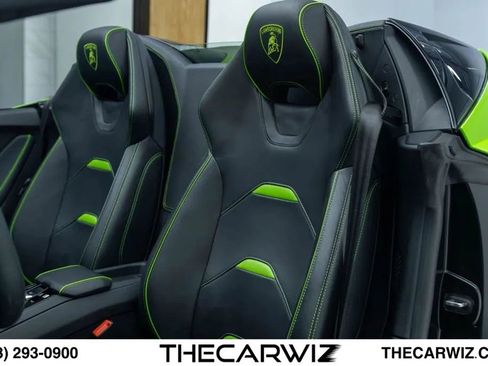 Used 2021 Lamborghini Huracan EVO RWD image 46