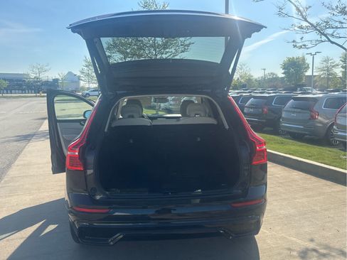 Used 2024 Volvo XC60 B5 Core w/ Climate Package AWD/4WD image 28