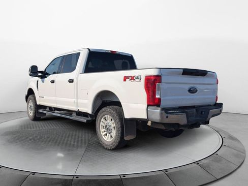 Used 2019 Ford F250 XLT w/ XLT Value Package AWD/4WD image 2