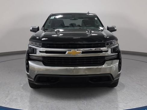 Used 2019 Chevrolet Silverado 1500 LT AWD/4WD image 3