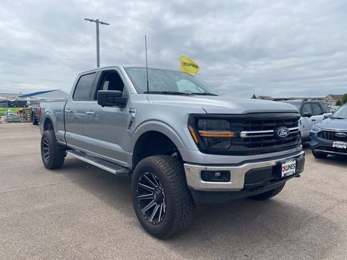 Used 2024 Ford F150 XLT w/ Tow/Haul Package AWD/4WD image 4