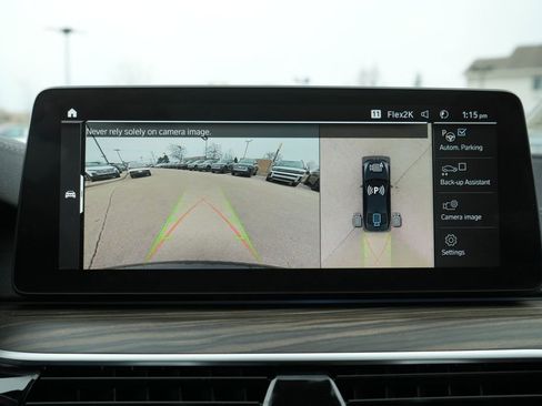 Used 2021 BMW 530e xDrive w/ Executive Package image 47