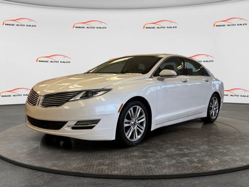 Used 2015 Lincoln MKZ Sedan 4D w/ Equipment Group 101A Select image 1