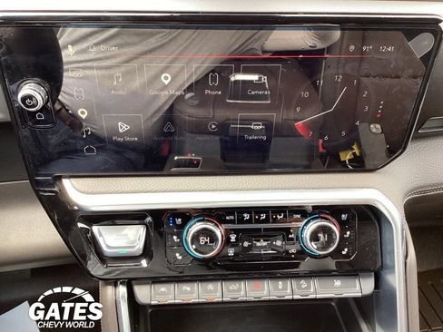 Used 2022 GMC Sierra 1500 Denali w/ Denali Reserve Package AWD/4WD image 3