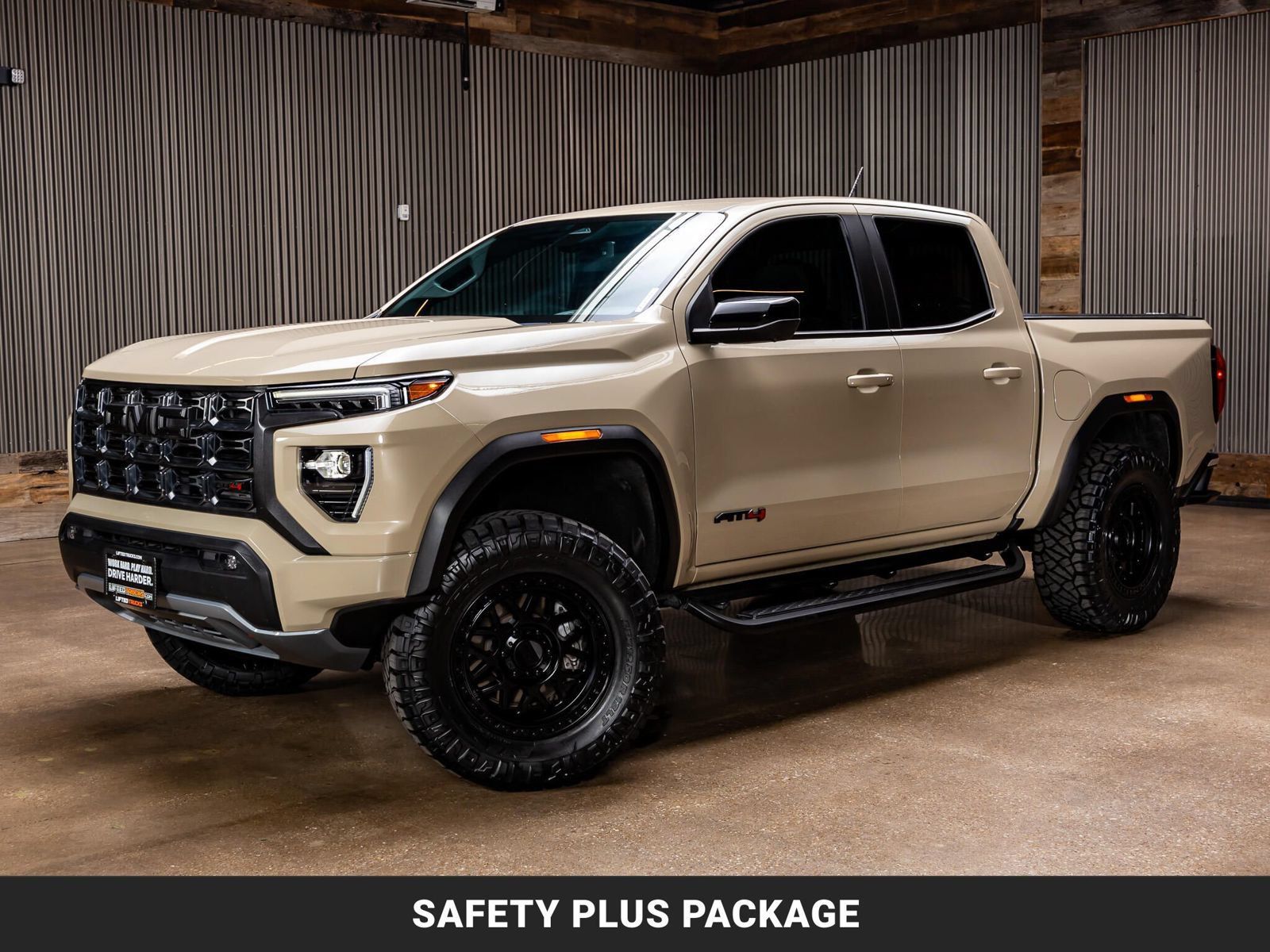 Used 2023 GMC Canyon AT4 w/ Technology Package AWD/4WD image 5