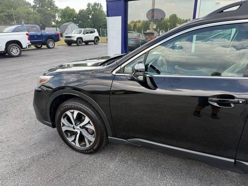Used 2022 Subaru Outback Limited AWD/4WD image 4