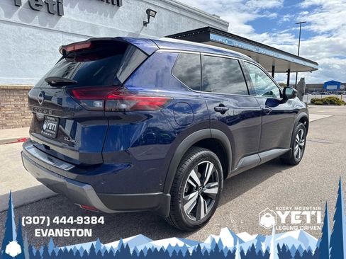 Used 2024 Nissan Rogue SL w/ SL Premium Package AWD/4WD image 3