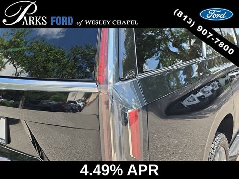 Used 2021 Cadillac Escalade Premium Luxury RWD image 7