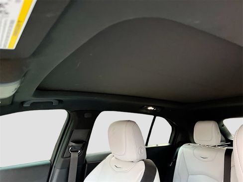 Used 2025 Cadillac XT4 Sport image 21