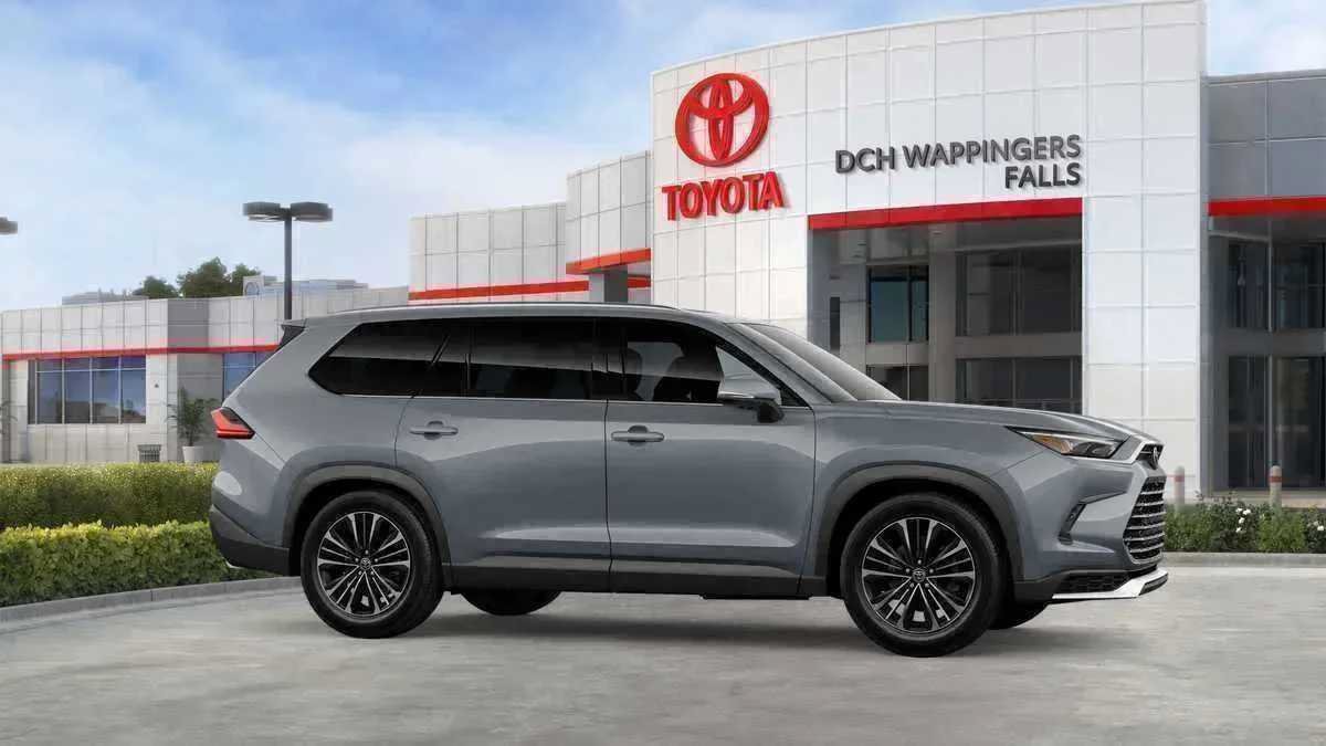 New 2026 Toyota Grand Highlander AWD Hybrid image 15