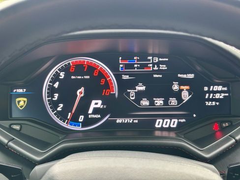 Used 2017 Lamborghini Huracan LP 610-4 image 13