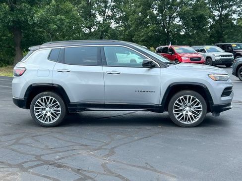 Used 2023 Jeep Compass Limited w/ Elite Group AWD/4WD image 13