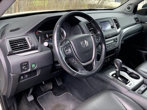 Used 2019 Honda Ridgeline RTL image 18