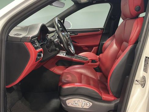 Used 2021 Porsche Macan GTS image 10