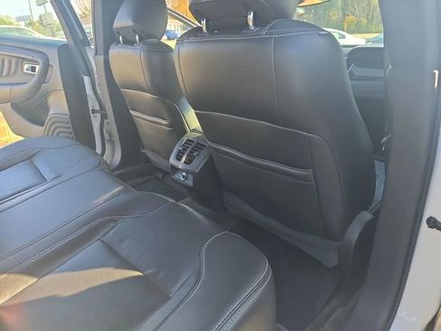 Used 2014 Ford Taurus Limited image 17