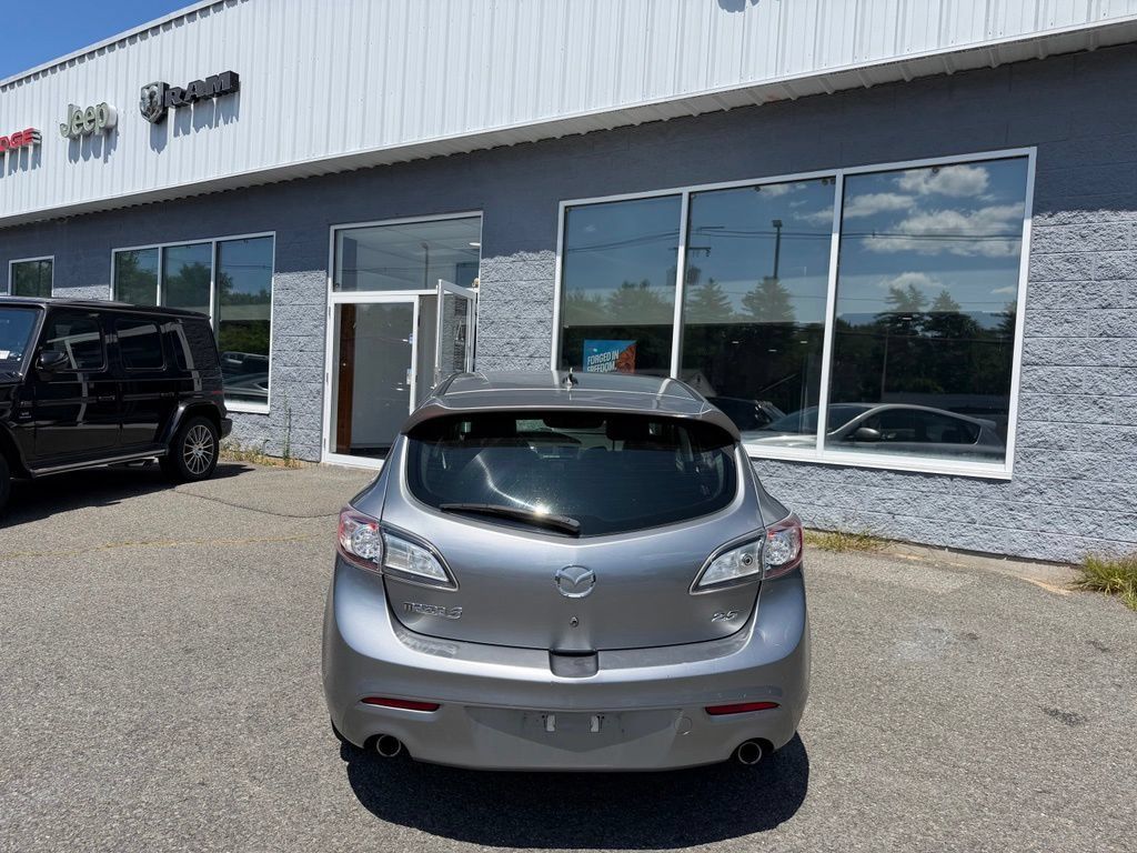 Used 2011 MAZDA MAZDA3 s Grand Touring w/ Tech Pkg FWD image 5