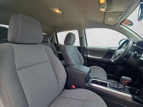 Used 2023 Toyota Tacoma SR5 RWD image 18