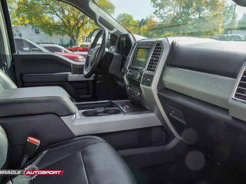 Used 2017 Ford F350 Lariat w/ Lariat Ultimate Package image 34