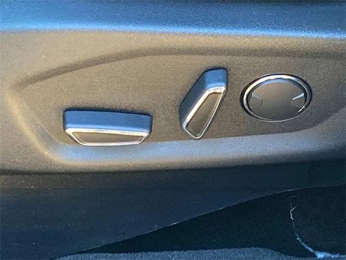 Used 2017 Ford Explorer Limited image 15