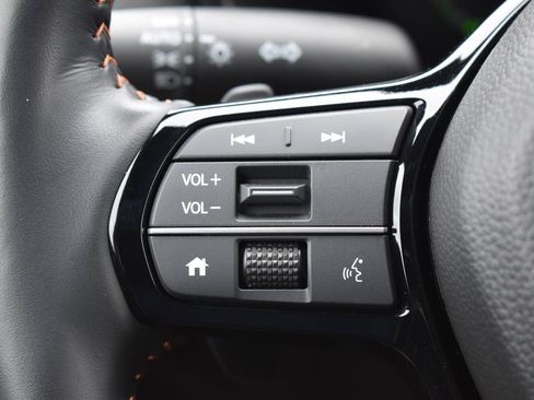 Used 2025 Honda CR-V Sport Touring image 6