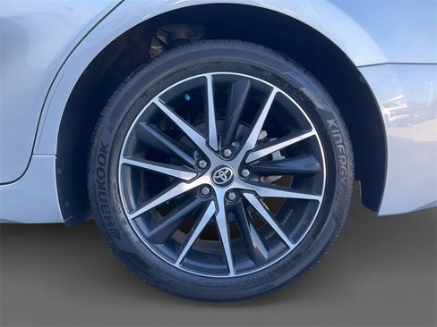 Used 2024 Toyota Camry SE image 8